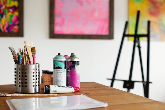 Рабочая студия и контакт